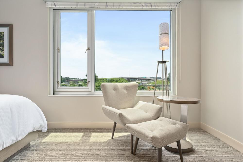 Element Hampton Peninsula Town Center Hotell Exteriör bild