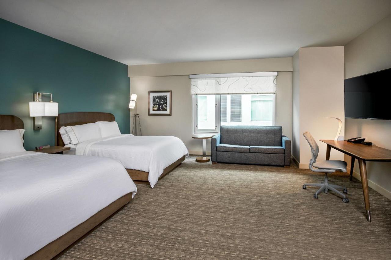 Element Hampton Peninsula Town Center Hotell Exteriör bild
