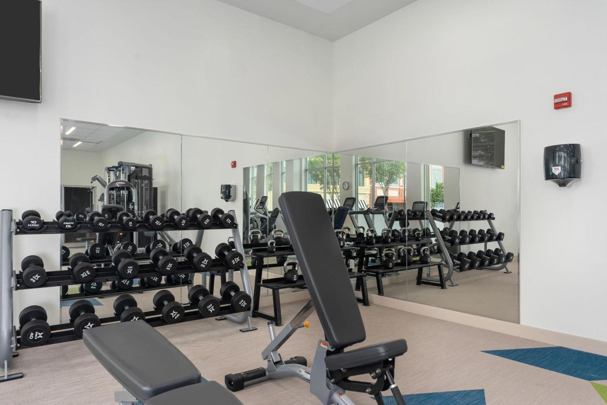 Element Hampton Peninsula Town Center Hotell Exteriör bild